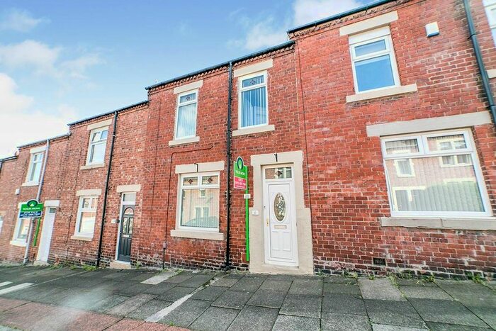 3 Bedroom Terraced House To Rent In Napier Road, Swalwell, Newcastle Upon Tyne NE16
