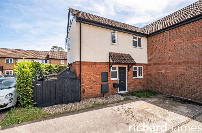 2 Bedroom Semi-Detached House For Sale In Lisle Close, Grange Park, Swindon, SN5