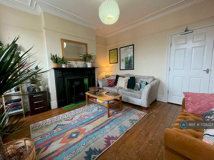 5 Bedroom Terraced House To Rent In Wayland Road, Sheffield, S11