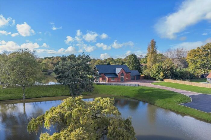 4 Bedroom Detached House For Sale In The Lakes, Hardings Lane, Fryerning, Ingatestone, CM4