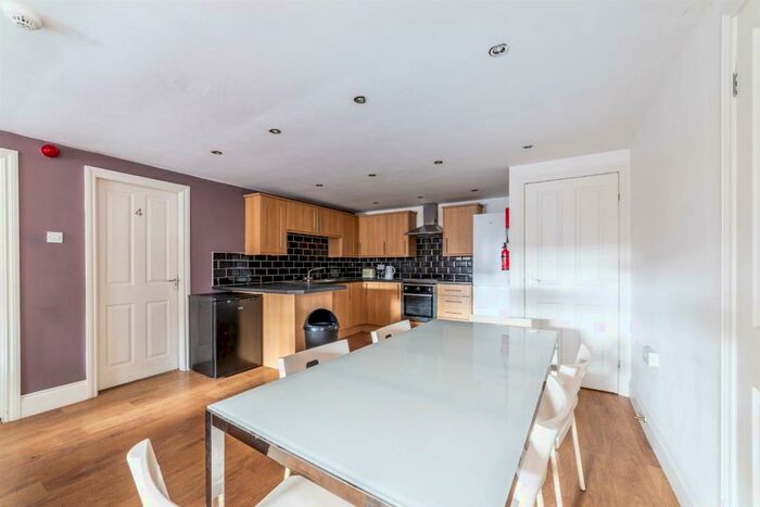 5 Bedroom Apartment To Rent In &#;pppw - Grosvenor Place, Jesmond, NE2