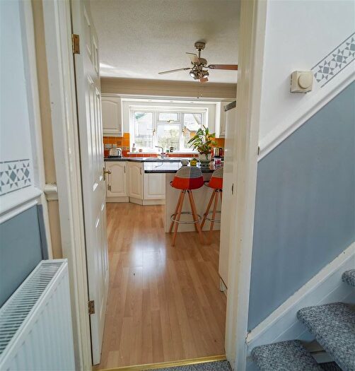 4 Bedroom Detached House For Sale In St. Andrews Close, Mayals, Swansea, SA3