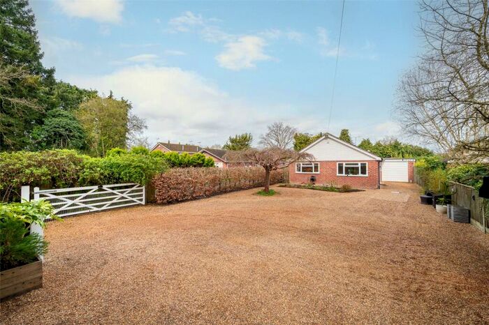 3 Bedroom Bungalow To Rent In Nine Mile Ride, Finchampstead, Wokingham, Berkshire, RG40