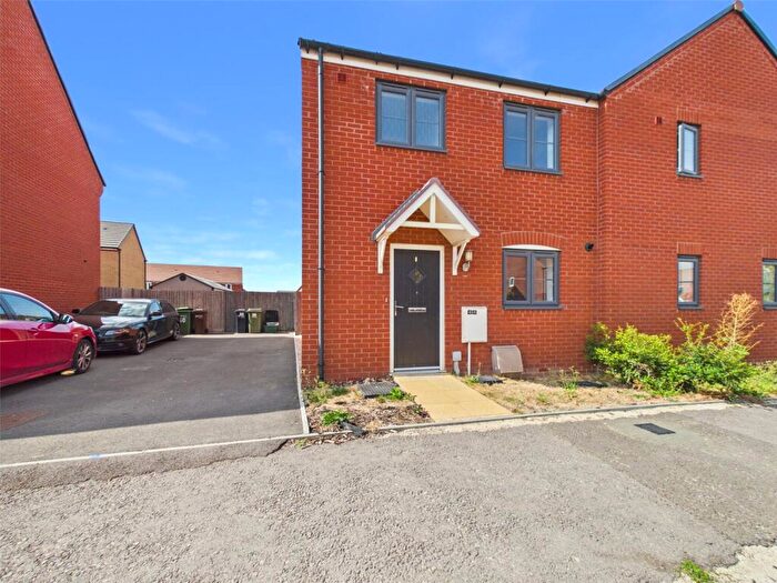 3 Bedroom Semi Detached House To Rent In Hunts Grove Drive, Hardwicke, Gloucester, GL2