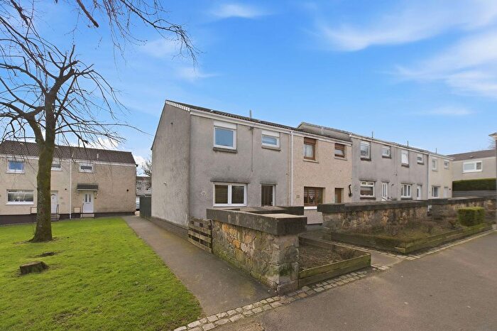 3 Bedroom End Terrace House For Sale In Aytoun Drive, Erskine, PA8