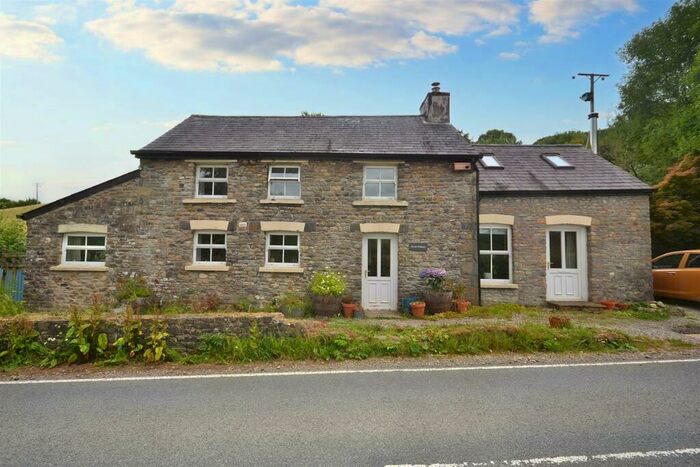 3 Bedroom Detached House For Sale In Abergorlech Road, Carmarthen, SA32
