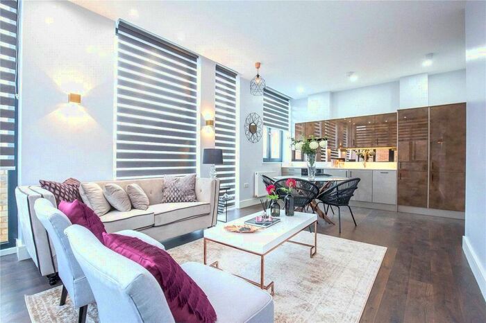 2 Bedroom Flat To Rent In Bowland House, 30 Lancaster Road, Barnet EN4