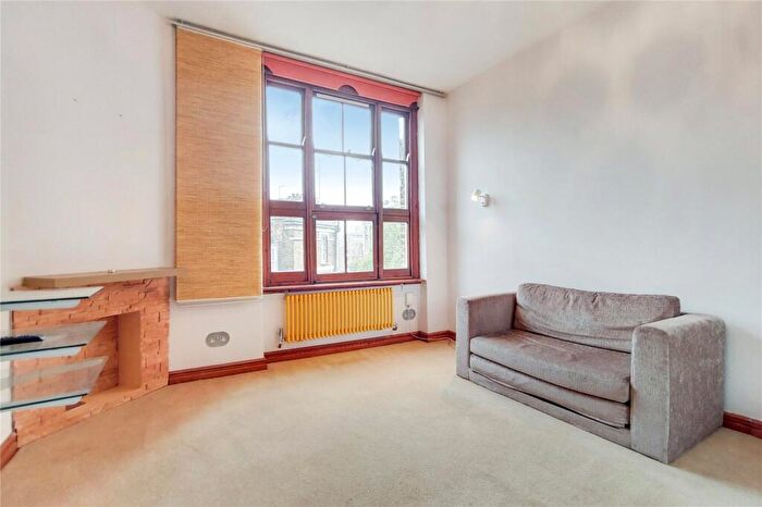 1 Bedroom Apartment To Rent In Clerkenwell Road, London, EC1R