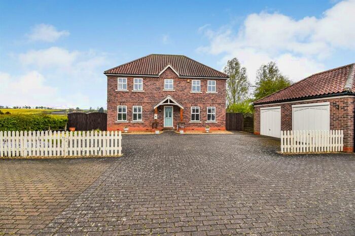 3 Bedroom House For Sale In Meadow Court, Grayingham, Gainsborough, DN21