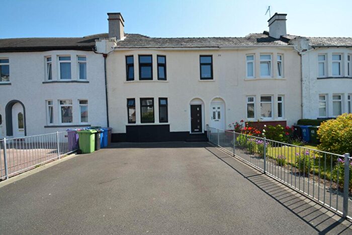3 Bedroom Terraced House For Sale In Kintillo Drive, Glasgow, G13