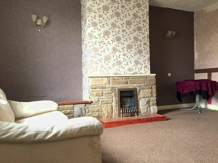 1 Bedroom Cottage To Rent In Cutlerhighs Lane, Bradford, BD4