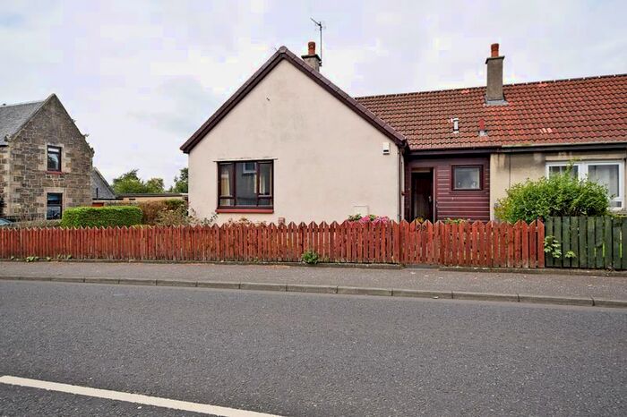 2 Bedroom Semi-Detached Bungalow For Sale In Cardenden, Lochgelly, KY5