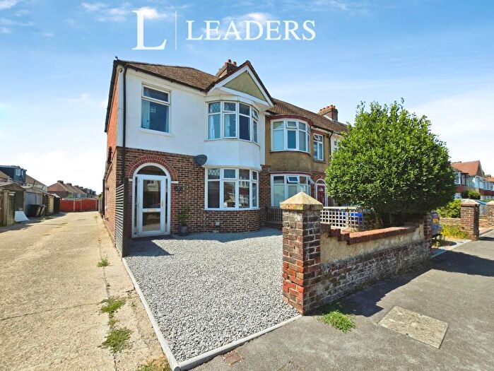 3 Bedroom End Of Terrace House For Sale In Selsey Avenue, Elson, Gosport, PO12