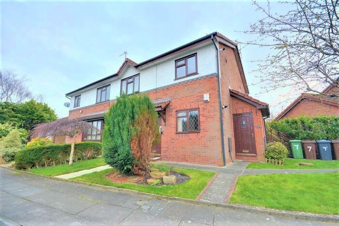 2 Bedroom Apartment To Rent In Ashdown Close, Southport, Merseyside, PR8