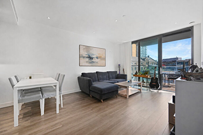 2 Bedroom Apartment To Rent In Meranti House, Alie Street, East London, E1