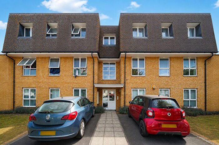 2 Bedroom Flat For Sale In Grove Road, Thornton Heath, CR7