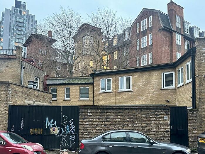 2 Bedroom Flat To Rent In Deptford Broadway, London, SE8