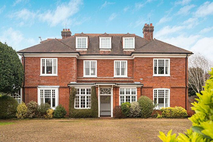 2 Bedroom Flat For Sale In Hawkwood Rise, Great Bookham, Bookham, Leatherhead, KT23