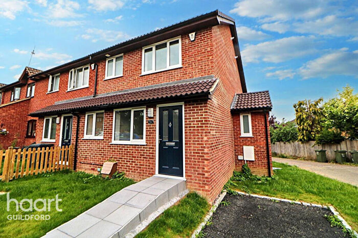 1 Bedroom End Of Terrace House For Sale In Woodger Close, Guildford, GU4