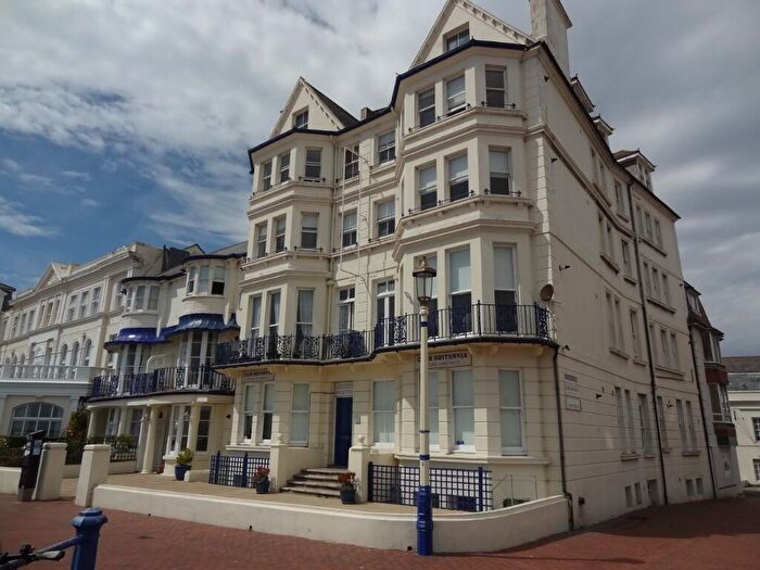 2 Bedroom Flat To Rent In Marine Parade, Eastbourne, East Sussex, BN22