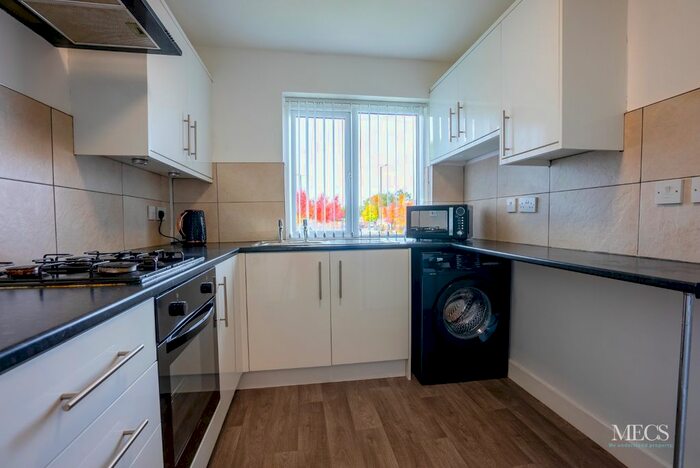 2 Bedroom Flat To Rent In Hagley Road West, Birmingham, B17