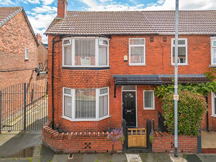 3 Bedroom Terraced House For Sale In Garfield Avenue, Levenshulme, Manchester, M19