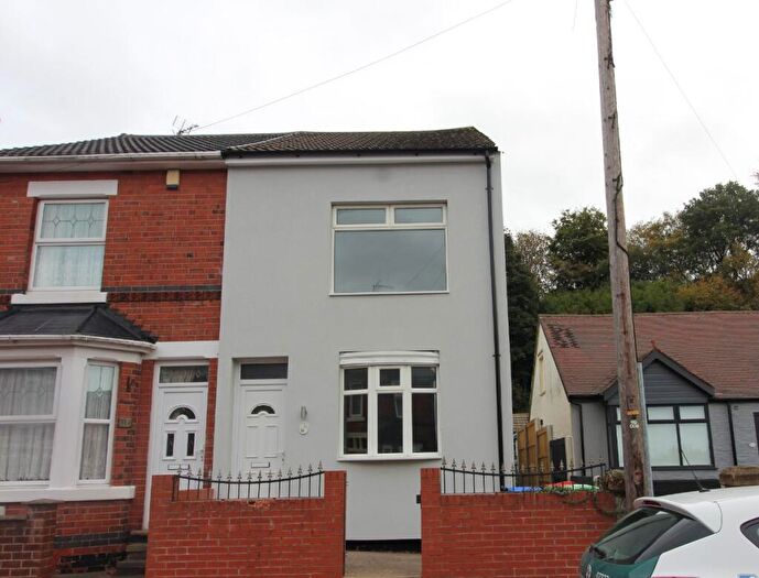 3 Bedroom End Of Terrace House To Rent In Balfour Street, Kirkby-in-Ashfield, Nottingham, NG17
