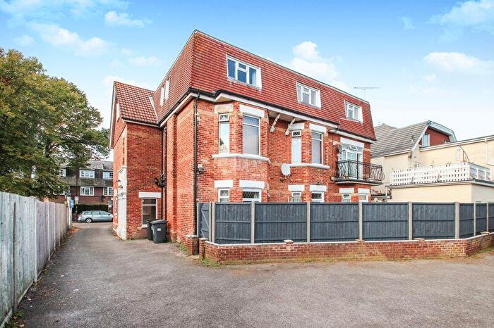 3 Bedroom Property To Rent In Hawkwood Road, Bournemouth, BH5