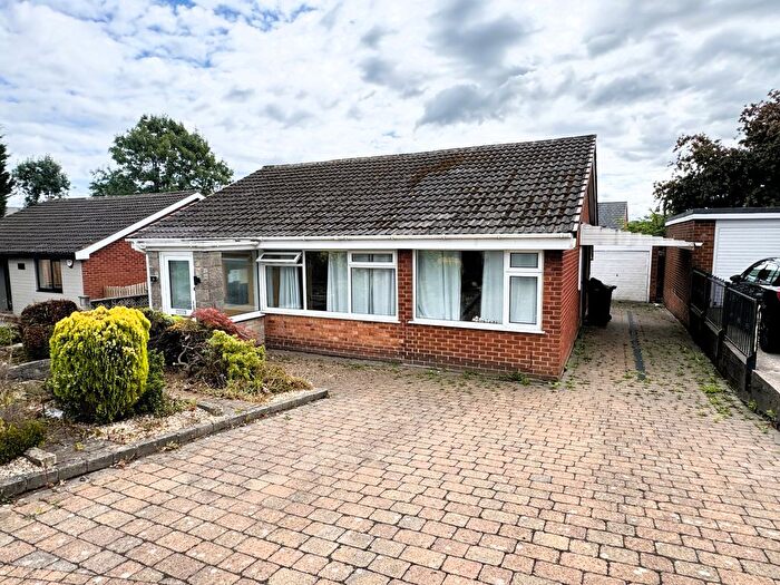 3 Bedroom Bungalow For Sale In Heathfield Gardens, Tibshelf, DE55