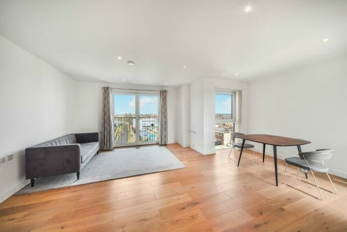 1 Bedroom Flat To Rent In Mogul Building, Prospect Row, E15