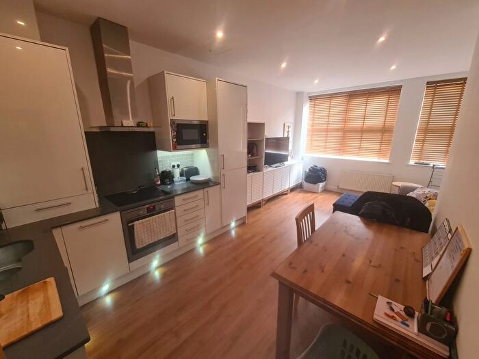 1 Bedroom Flat To Rent In Woodland Court, Soothouse Spring, Childwick Green, St Albans, AL3