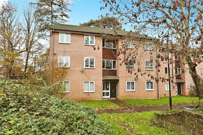 2 Bedroom Flat For Sale In The Oaks, Southampton, Hampshire, SO19