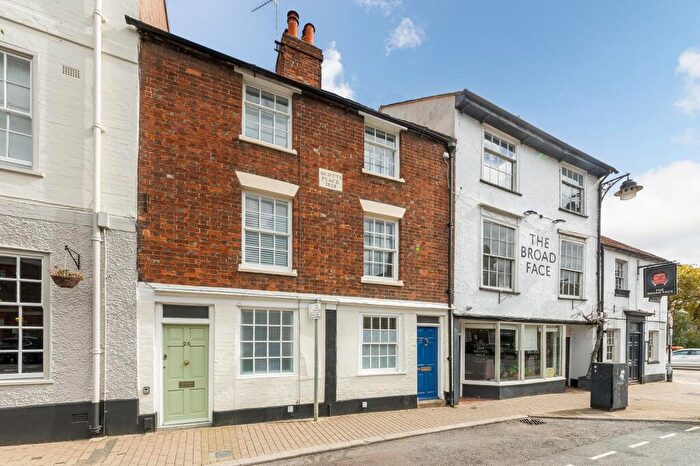2 Bedroom Terraced House For Sale In Bridge Street, Abingdon, OX14