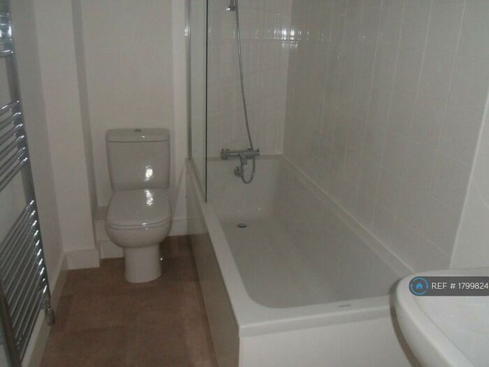 5 Bedroom Semi-Detached House To Rent In Bristol, Bristol, BS16