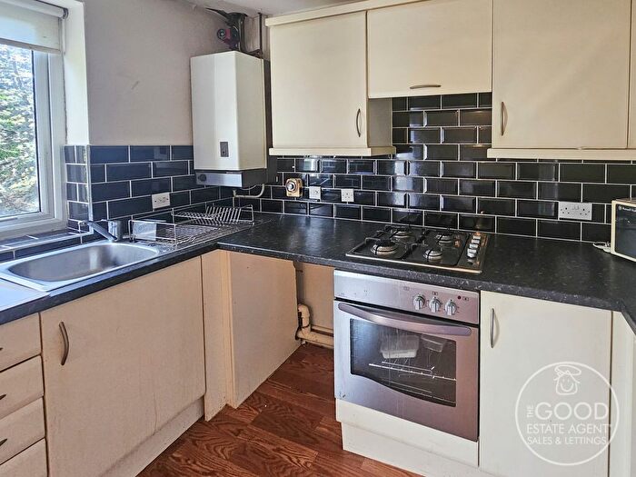 1 Bedroom Flat For Sale In Shelley Court, Cheadle Hulme, SK8