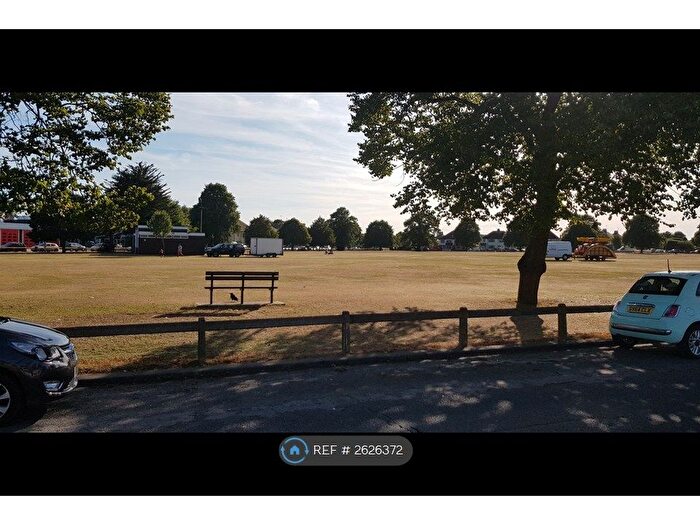 1 Bedroom Flat To Rent In Worthing, Worthing, BN14