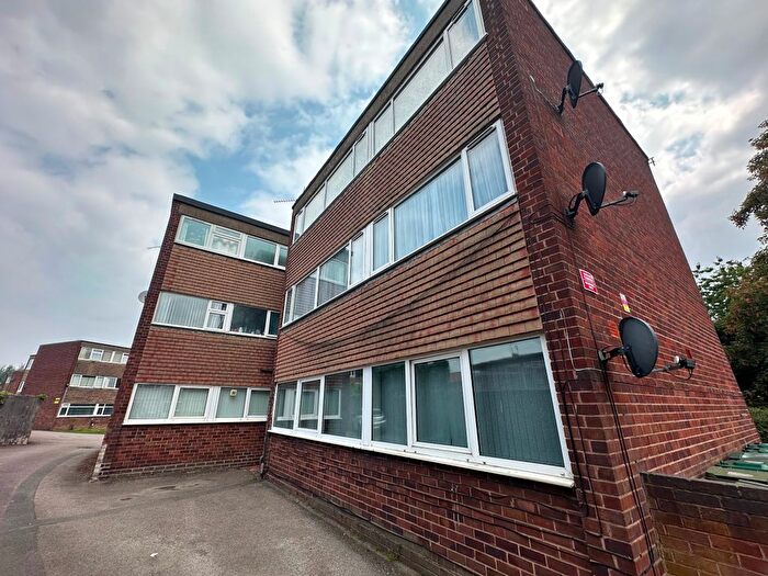2 Bedroom Flat To Rent In Comrie Close, Coventry, CV2
