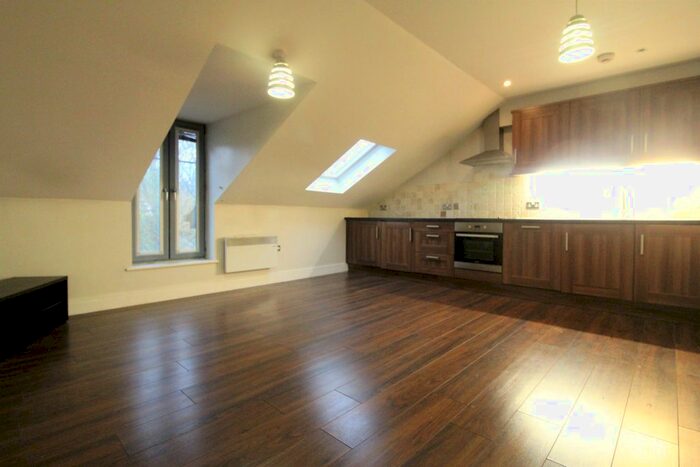 2 Bedroom Flat To Rent In St Lawrence House, Crawshaw Road, Leeds, LS28