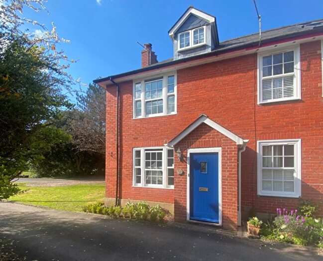 4 Bedroom End Of Terrace House For Sale In Royal Victoria Country Park, Netley Abbey, SO31