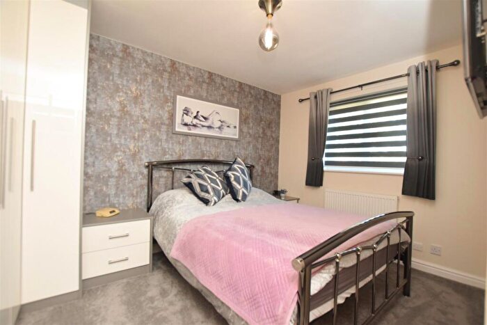 3 Bedroom Detached House For Sale In Silverton Grove, Middleton, Manchester, M24