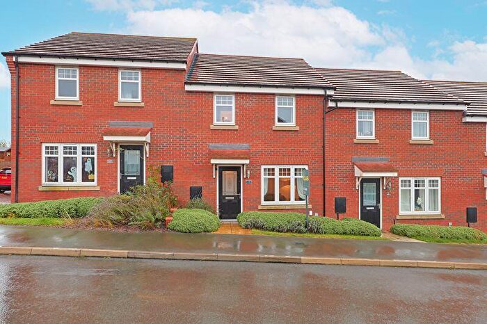 3 Bedroom Terraced House For Sale In Farmhouse Way, Grassmoor, Chesterfield, S42