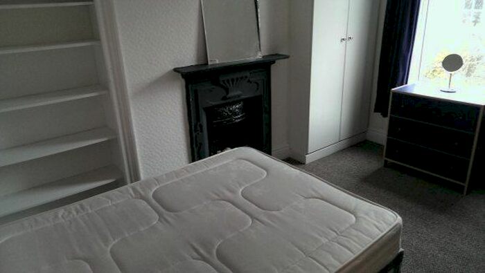 4 Bedroom Terraced House To Rent In Beverley Road, Liverpool, L15