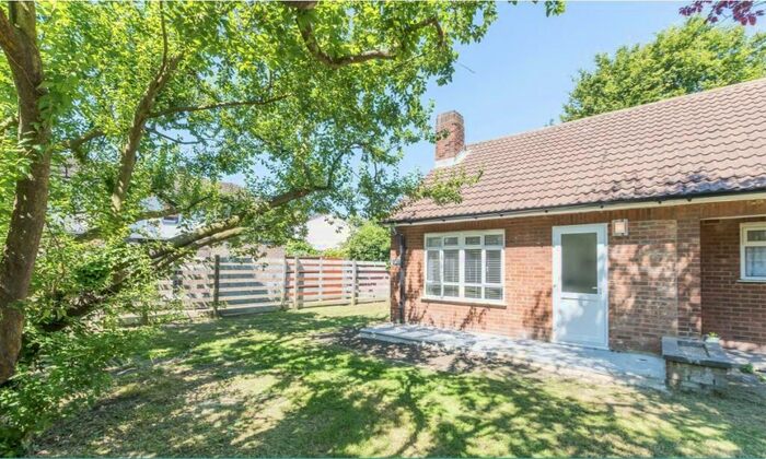 1 Bedroom Bungalow To Rent In Glazebrook Close Dulwich, SE21