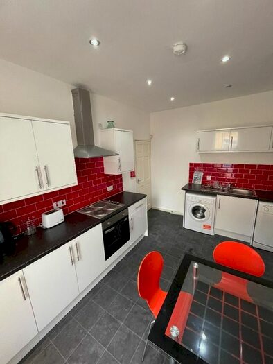 4 Bedroom Terraced House To Rent In Connaught Road, Liverpool, Merseyside, L7