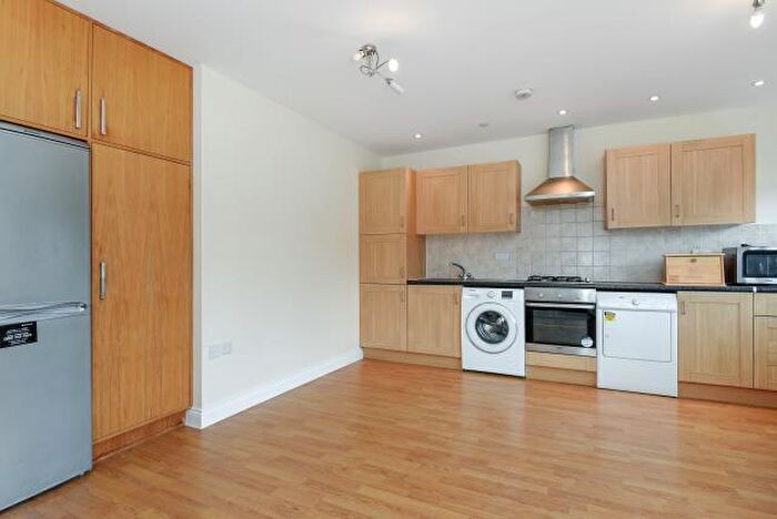 2 Bedroom Flat To Rent In High Street, Camberley, GU15