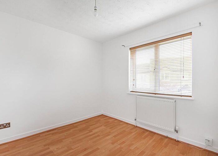 3 Bedroom Terraced House To Rent In Lyneham Road, Bicester, OX26