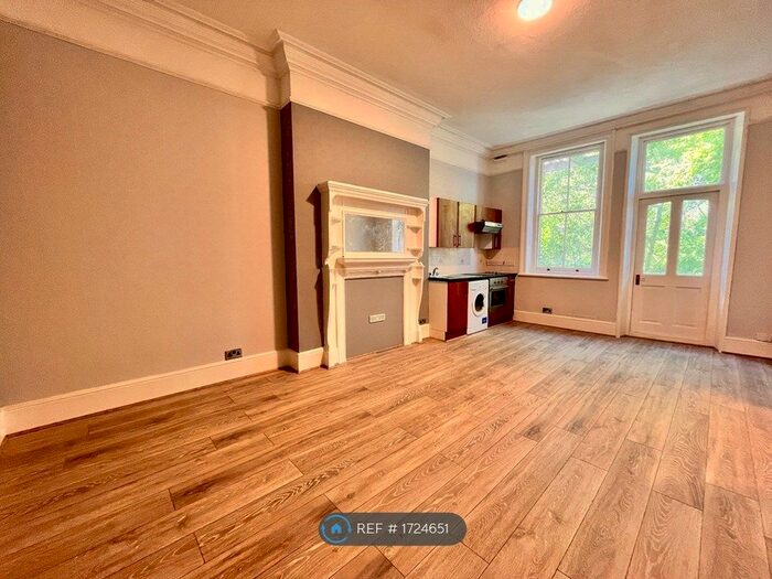 Studio To Rent In Hornsey Lane, London, N6