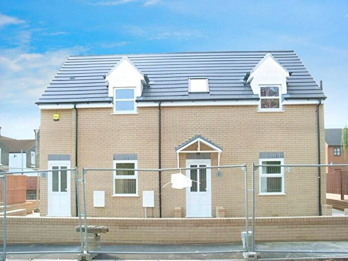 2 Bedroom Maisonette To Rent In Meesons Court, Meesons Lane, Grays, RM17