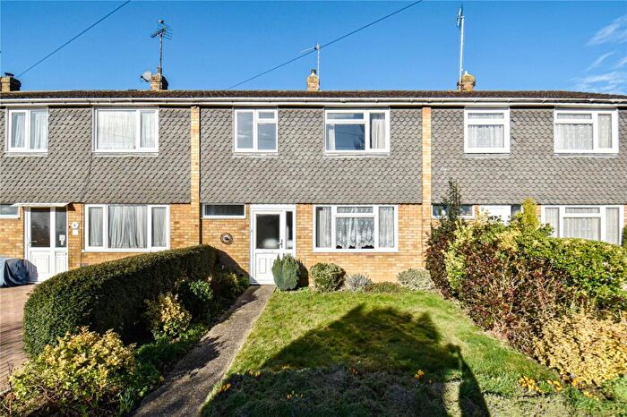 3 Bedroom Terraced House To Rent In Cliveden Close, Cambridge, CB4