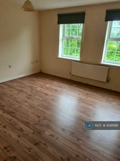 2 Bedroom Flat To Rent In Leicester, Leicester, LE18